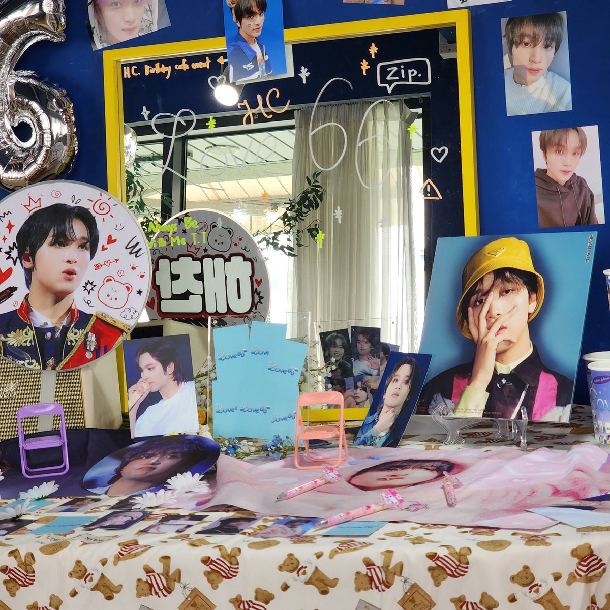 6zeta6's tweet photo. #LOVE66_zip #사랑해찬_zip 

곰돌이 마카롱 한 입에 와아아앙 🐻 https://t.co/nQ8M505JUz