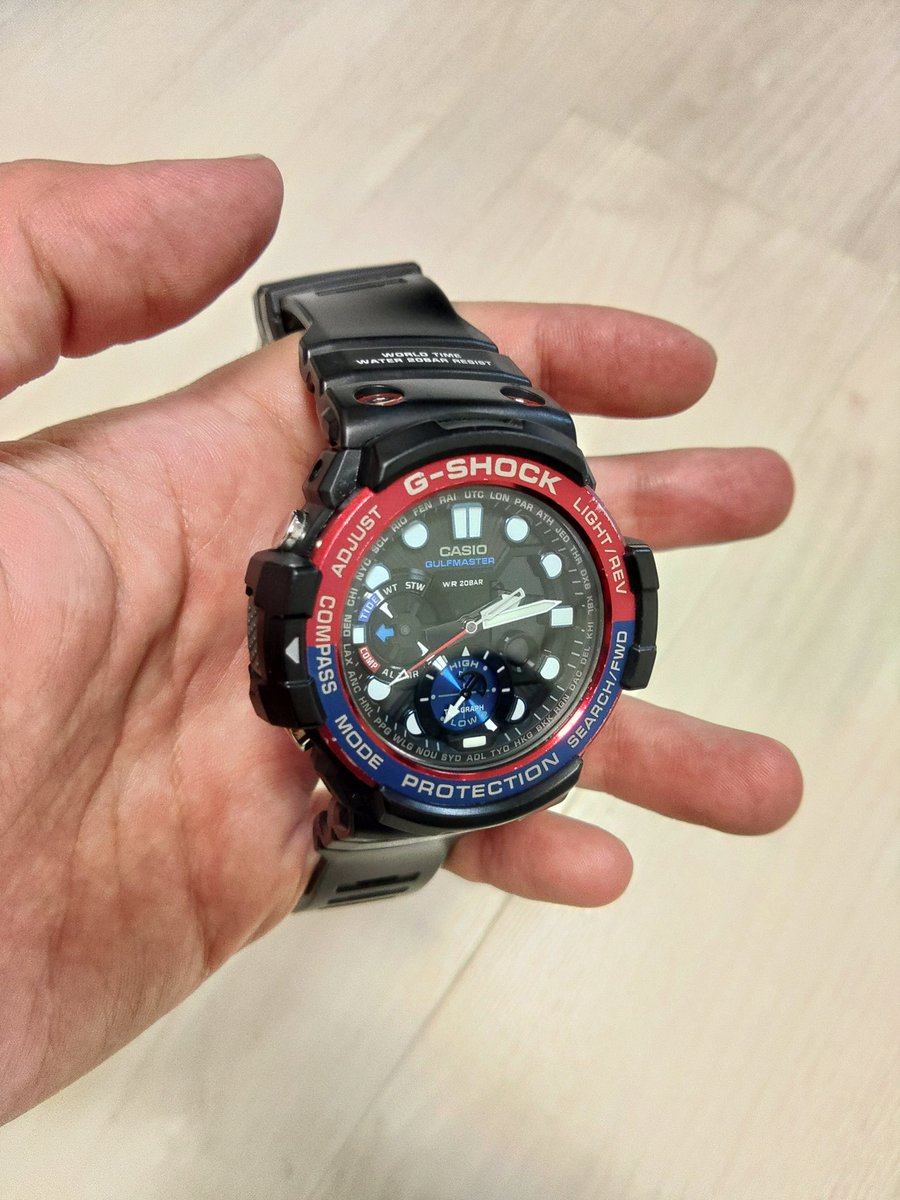 semonuma's tweet photo. パイセンから使ってないからとガルフ貰ってﾆｺﾆｺ
ホコリ被ってたから軽く水洗い
電池も交換しよう https://t.co/WHFiKJLD2X