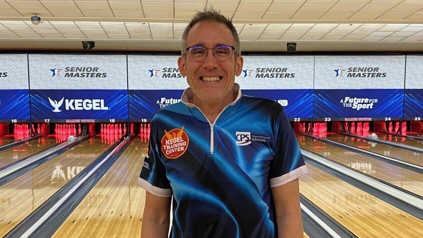 USBC's tweet photo. John Janawicz averaged 256 during his last round of qualifying and is the No. 1 seed heading into match play of the USBC Senior Masters. Action continues Friday from Sam's Town Bowling Center in Las Vegas live on BowlTV.
Full story: https://t.co/8ui0zS1EgI #SeniorMasters #BowlTV https://t.co/9aGfiz5djZ