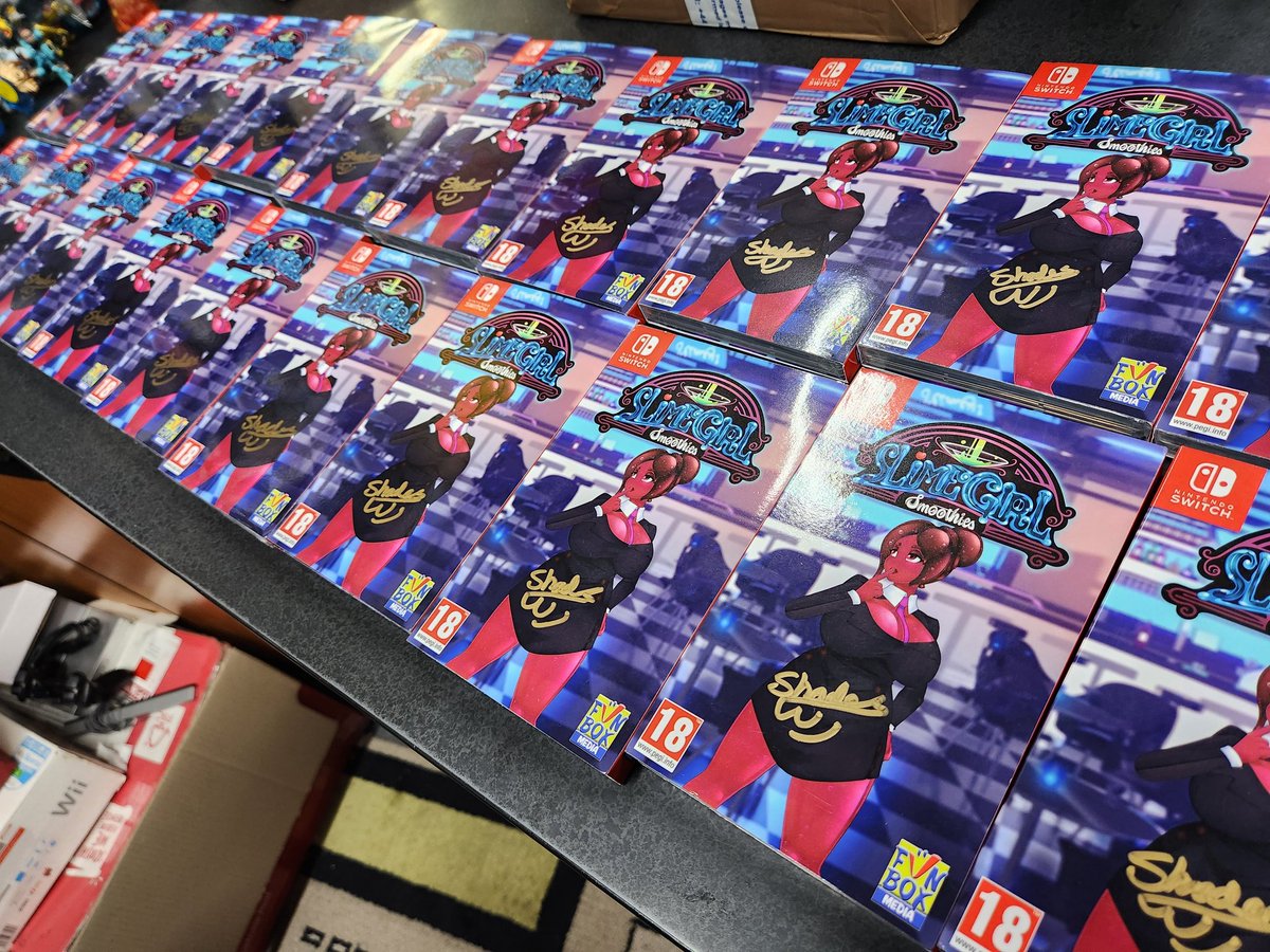 datshadycorner's tweet image. Spent this morning at my local game store signing copies of Slime Girl Smoothies for preorders! Thanks @eastasiasoft @JoshuaMFrench and @FunboxMediaLtd I look forward to our future releases! ❤️
