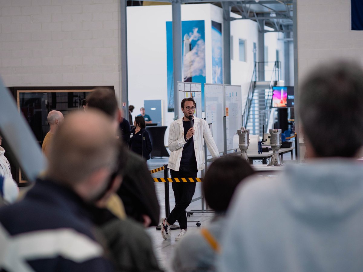 Latitude_eu's tweet photo. [Event chapter] Honored to welcome 100 #Blast.Club members to Latitude's factory! Investors got firsthand insights into #Zephyr dev #SmallSats &amp; #LaunchServices market 🚀🛰️Our leadership team shared our strategic vision and progress 🔄🌐 Thank you for your support! https://t.co/VYJpwagPV2