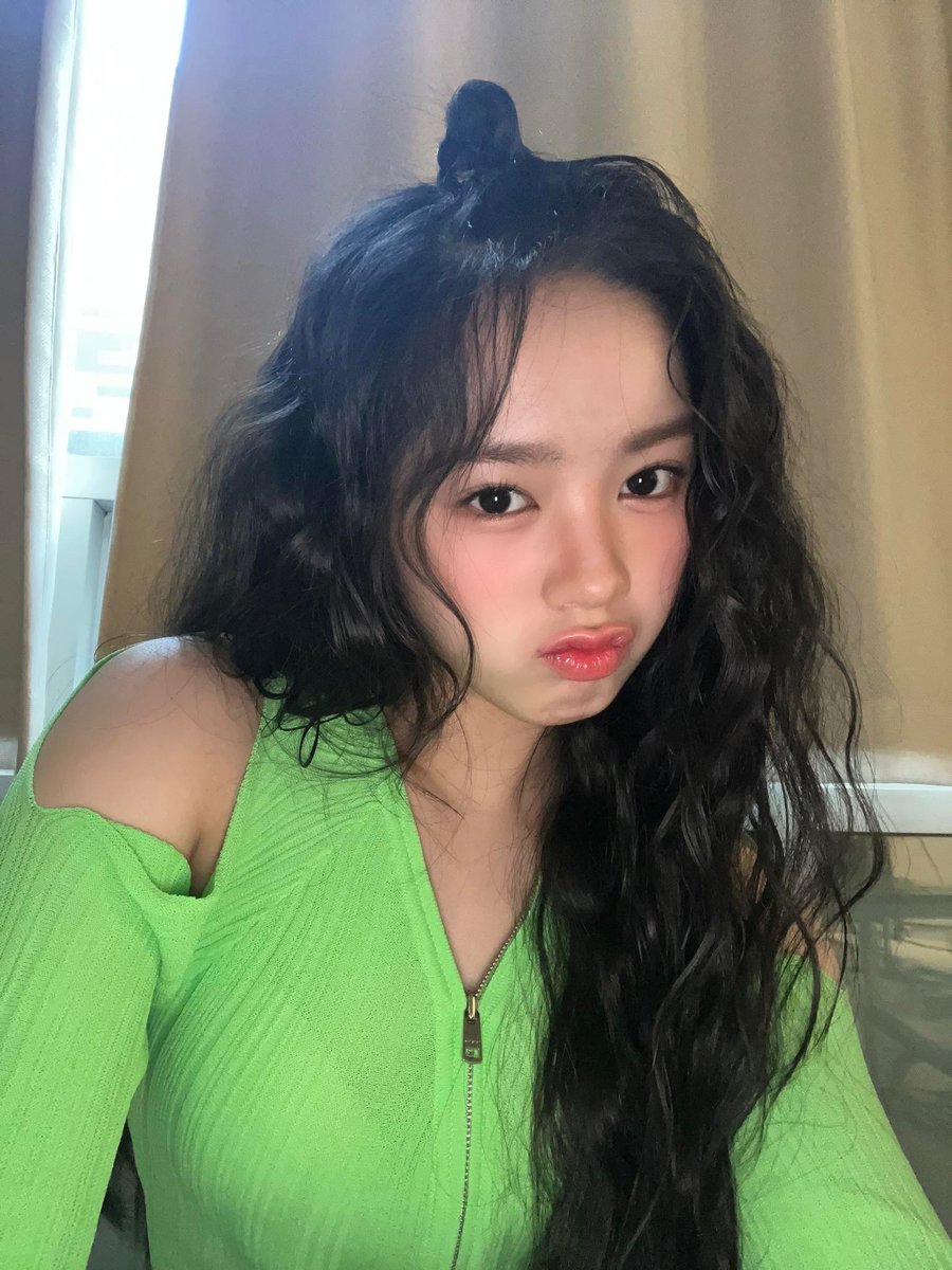unisworldwide's tweet photo. 240607 | Elisia Weverse Update 
#UNIS #유니스 @UNIS_offcl https://t.co/CBRAbHRAFQ