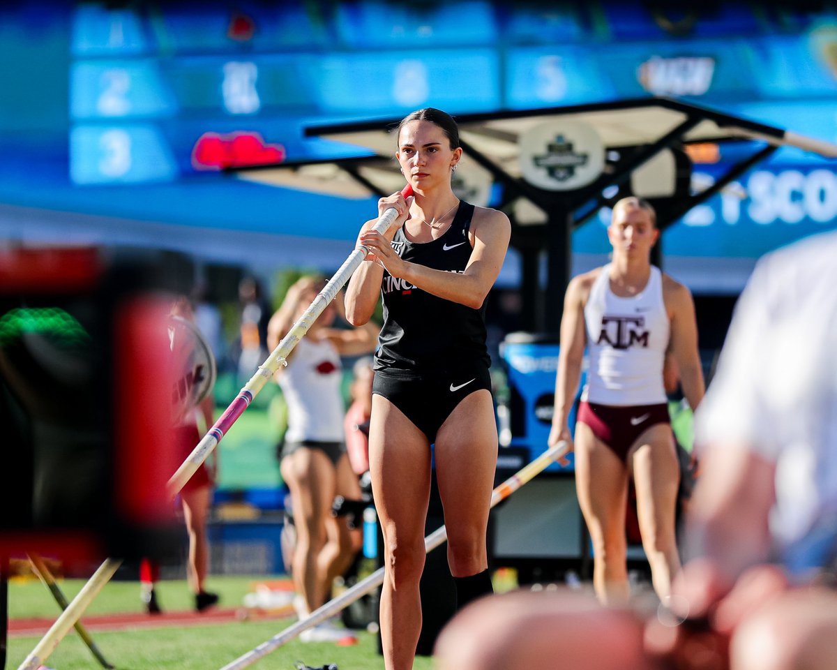 GoBearcatsTFXC's tweet photo. Nothing better than leaving Hayward Field as an All-American!! 

A job well done, Abby!! 👏

#Bearcats https://t.co/FftLkpdp4u