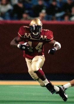 Grassoccerfield's tweet photo. @GopherFootball Breathe some life back into the Gopher football program. Resurrect the Minnesota M heartbeat jerseys🙌🏻 https://t.co/0MwGJeyRy4