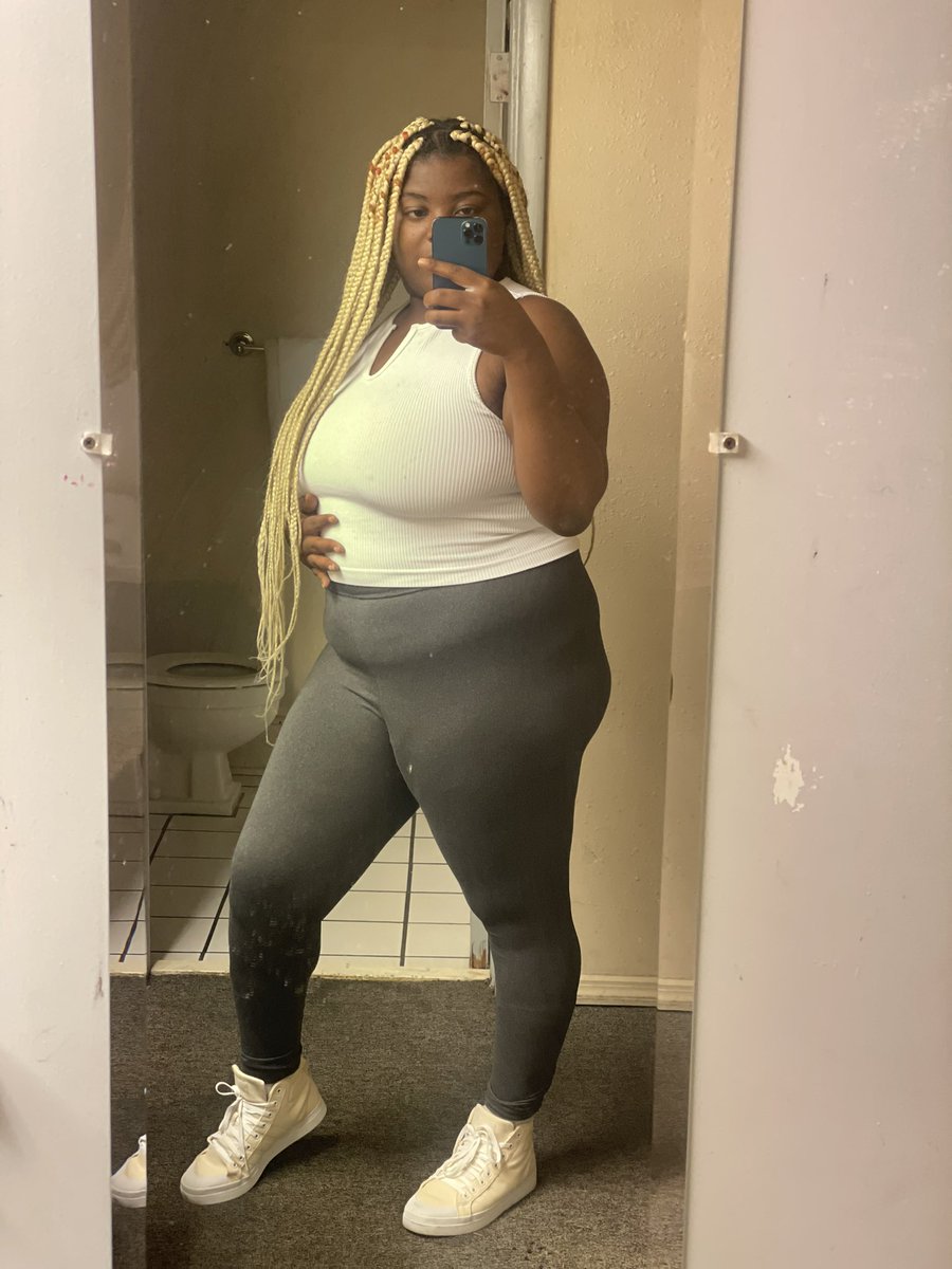 FemTee99's tweet photo. Which one of u disgusting pathetic losers is up? Send mommy all your money like a good boy ❤️🖕🏾

Findom Cashcow HumanAtm https://t.co/fxxMfKMxDU