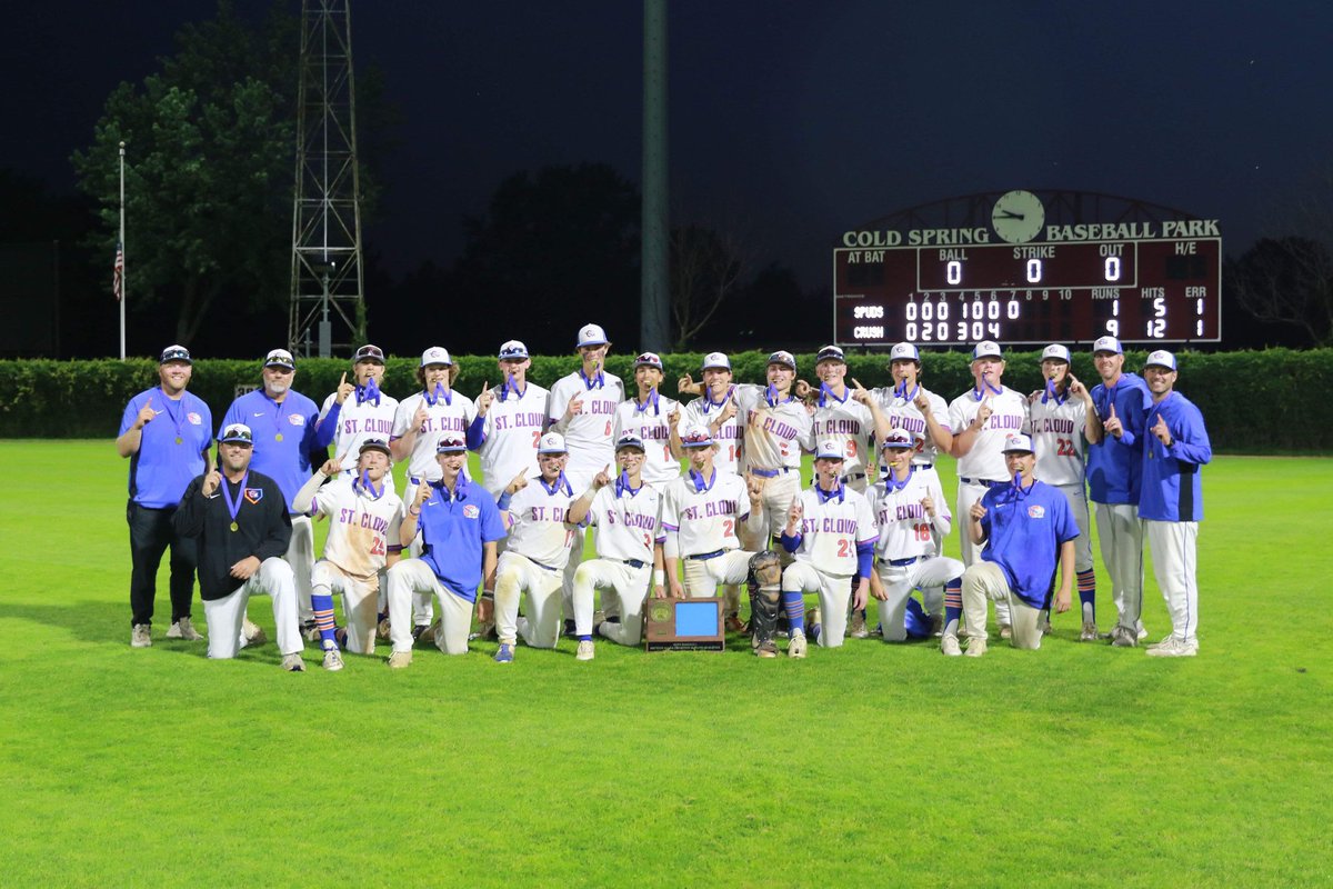 BoostersCrush's tweet photo. Section 8AAAA CHAMPS! https://t.co/ZDGAPH2yKf