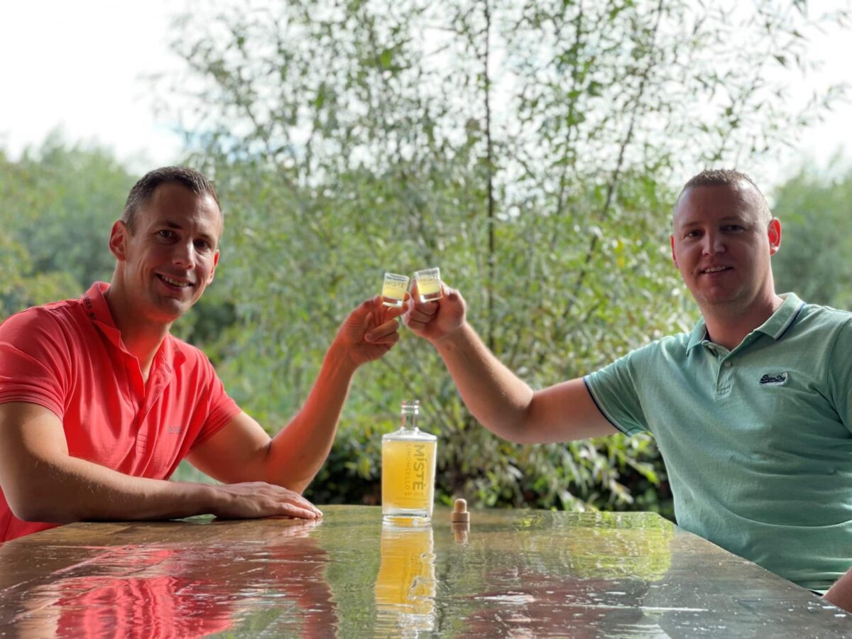 NIEUWS / ZAKELIJK: Místè Limoncello wint zilver bij International Wine &amp; Spirit Competition    hg24.nl/miste-limoncel…