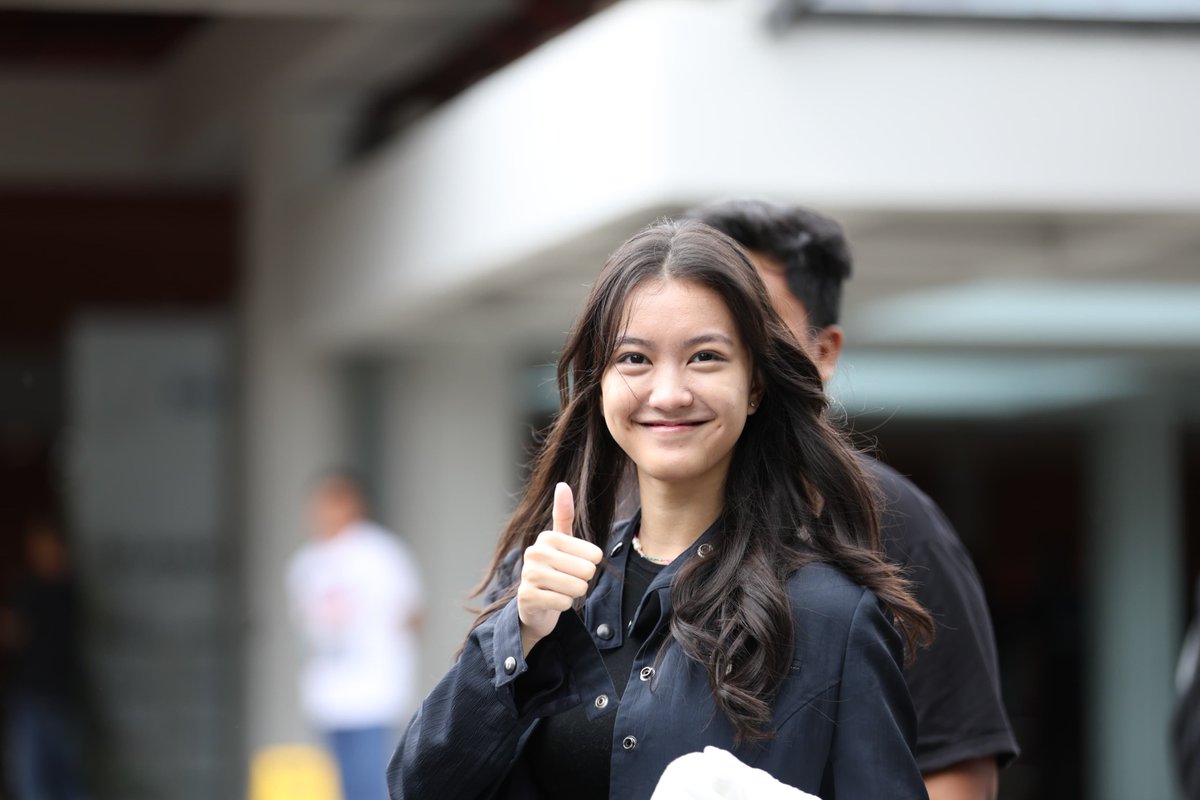 48timee's tweet photo. Greesel, welcome to Bali! https://t.co/u1tGmtbe4n