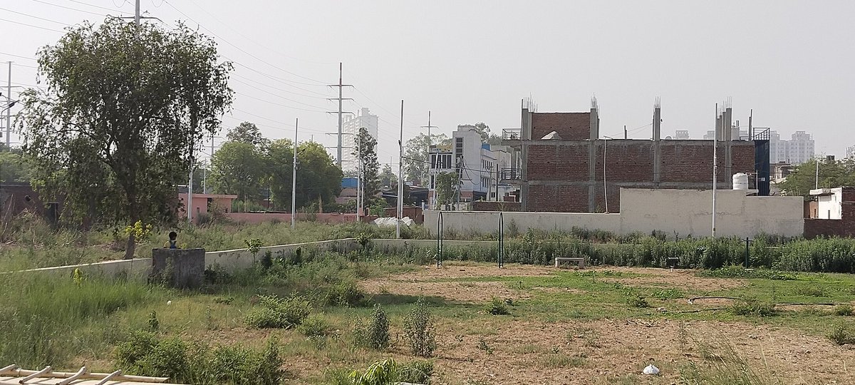 PRINCEB74773214's tweet photo. महोदया में UPSIDA SITE-C RESIDENTIAL GREATER NOIDA का निवासी हूं
मोहदाया सेक्टर की समस्या कुछ इस प्रकार है
1 सभी सीवर लाइन व नालिया ओवरफ्लो कर रही हैं
2 सेक्टर में कूड़ा निस्तारण की कोई व्यवस्था नहीं है
महोदया आपसे आसा है की आप इस विषय पर जल्द ही संज्ञान लेंगे
@narendramodi_in https://t.co/lgXizfrfPG