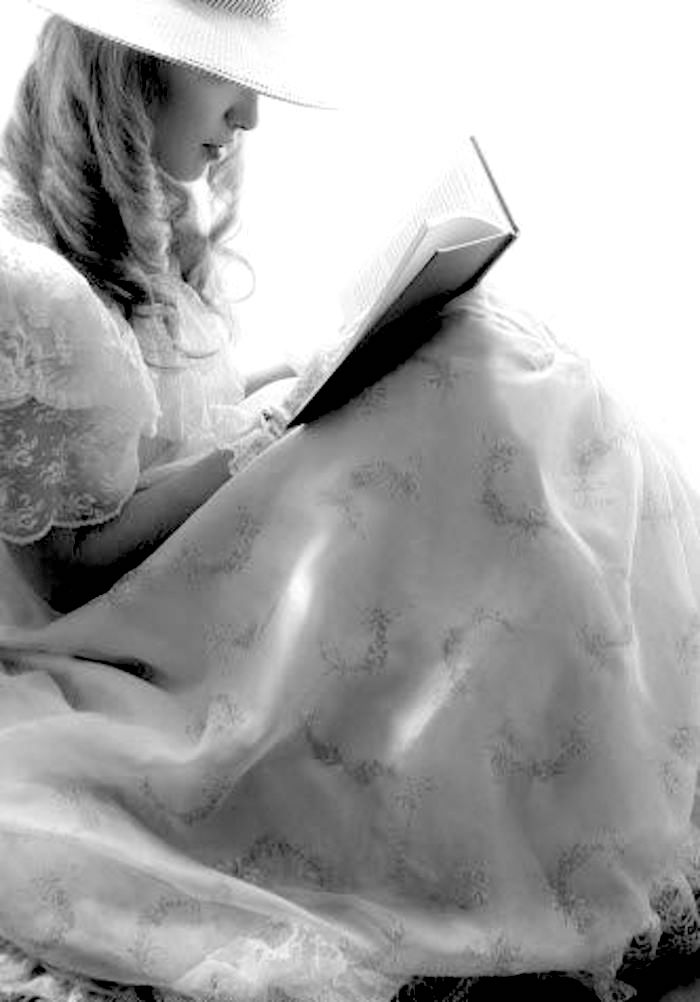 stephanietara's tweet photo. 📚Happy #Friday #booklovers—#writerslift #WritingCommunity
📚Post #books|#RT
#amreading #amwriting #TGIF #LitFict #ShamelessSelfPromoFriday #ilovebooks #bookworm #bookaholic #newreads #Bibliophile #BookAddict #Bookshelf #GoodReads #Fiction #Nonfiction #WomensFiction #ilovebooks https://t.co/L1Z8lLIroc