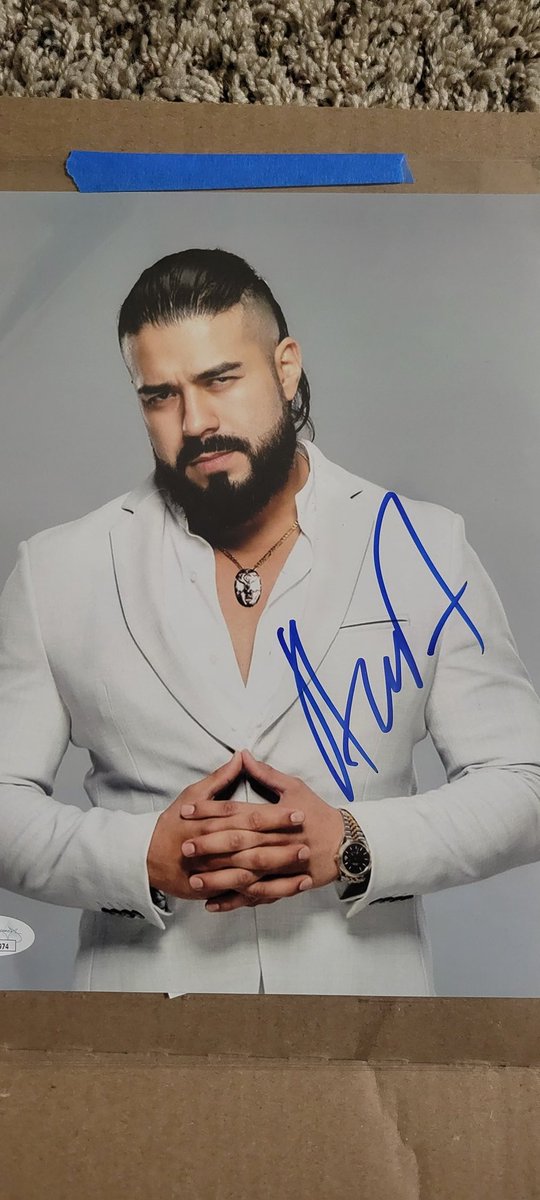 The_Chanch43's tweet photo. @AndradeElIdolo want my good friend got me as a gift!! Best luchador in ALL OF WRESTLING!! #Tranquilo 👊🏽 https://t.co/1Qr2FEXmNt