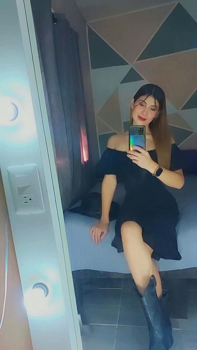 SaucedaMi's tweet photo. "𝑁𝑜 𝑡𝑜𝑑𝑜 𝑠𝑎𝑙𝑒 𝑐𝑜𝑚𝑜 𝑞𝑢𝑒𝑟𝑒𝑚𝑜𝑠, 𝑎𝑢́𝑛 𝑎𝑠𝑖 𝑑𝑒𝑏𝑒𝑚𝑜𝑠 𝑐𝑜𝑛𝑡𝑖𝑛𝑢𝑎𝑟".🖤 https://t.co/kC1PlF7Rj6