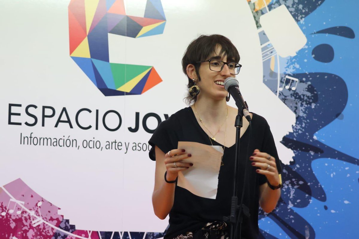CulturaSantan's tweet photo. ¡Ayer tuvimos una tarde de Jam Up totallll!!! 
Y es que dejar el micrófono hace que el talento aparezca y… ¡Disfrutamos muchísimo!
#jamup #talento #diversion #juventud 
📍 Espacio Joven https://t.co/smdISsyLtr