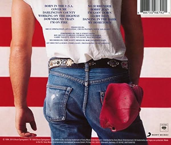 MusicRandomFact's tweet image. Junio 4, 1984.
Bruce Springsteen pública su séptimo álbum "Born in the U.S.A.", el álbum fue grabado en Nueva York durante los años 1982 a 1984, con la E Street Band. Es el disco más vendido de Bruce. Incluye "Dancing in the Dark", "Born in the U.S.A." y "I'm on Fire".
