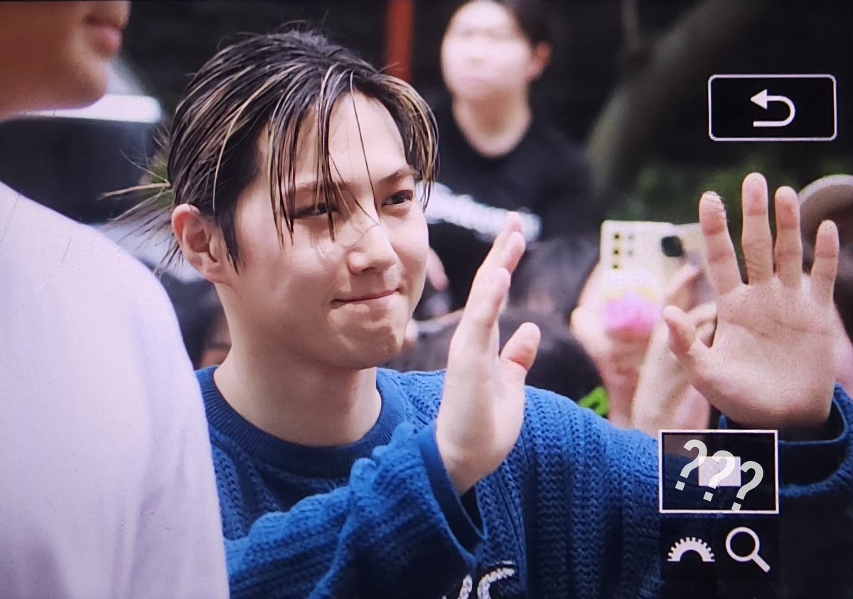 eoneu__'s tweet photo. 240607 뮤직뱅크 #수호 #SUHO #준면 #김준면 #スホ #金俊勉 
#엑소 #EXO @weareoneEXO https://t.co/qXhdQ7PjxH