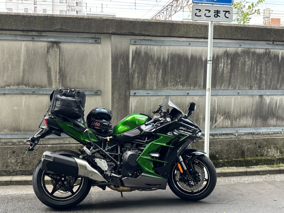 LisoH2sxse's tweet photo. 談合坂なう
今日は富士山みて
明日はビーナスライン https://t.co/uhO5lf1BT6