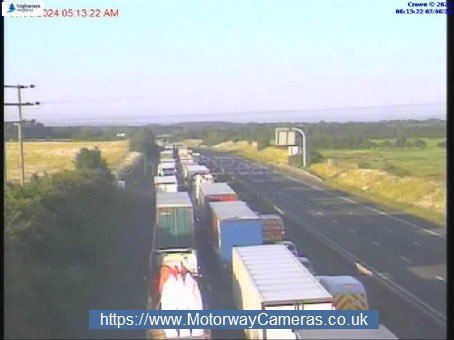 #M40 Southbound is CLOSED and 2 of 3 lanes Northbound CLOSED between J10 (Ardley) and J9 (Bicester) due to an accident - Road not expected to fully re-open before 11:00 - Latest @ Roadca.ms/1076