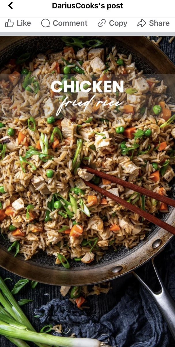 dgstillme's tweet image. And why does he use his grease rimmed hex clad knockoff pans for his pics? Look at that layer of baked on grease. Yuck.