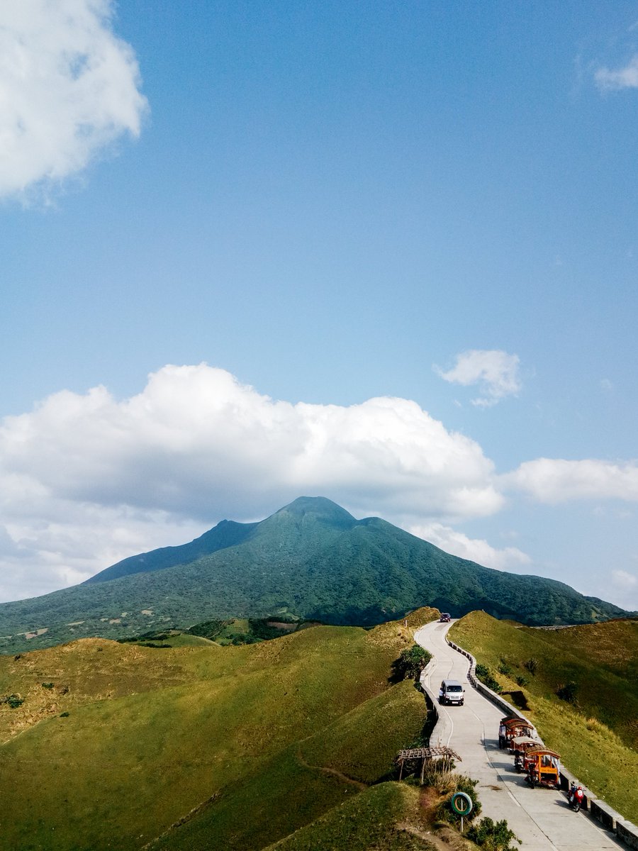 alingjoy20's tweet photo. Woah! Someone bought 5 editions for the @photezNFTs event. Thanks, man! 🙏🙏🙏
Still available here for 1 XTZ:
https://t.co/hll3V7y6TX
#photez #phoetez #cryptoartph #photography #batanes #tezosphl https://t.co/dr2Y79vTzX