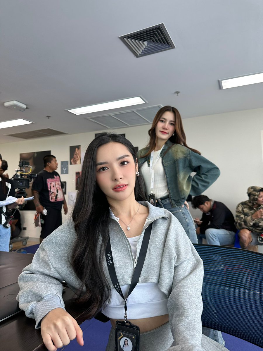 Lookkaeww_k's tweet photo. หน้าชัด หลัง…… 

LOOKKAEW GLOW 07
#lookkaewkamollak
#อนันกมล https://t.co/uhk84YX106