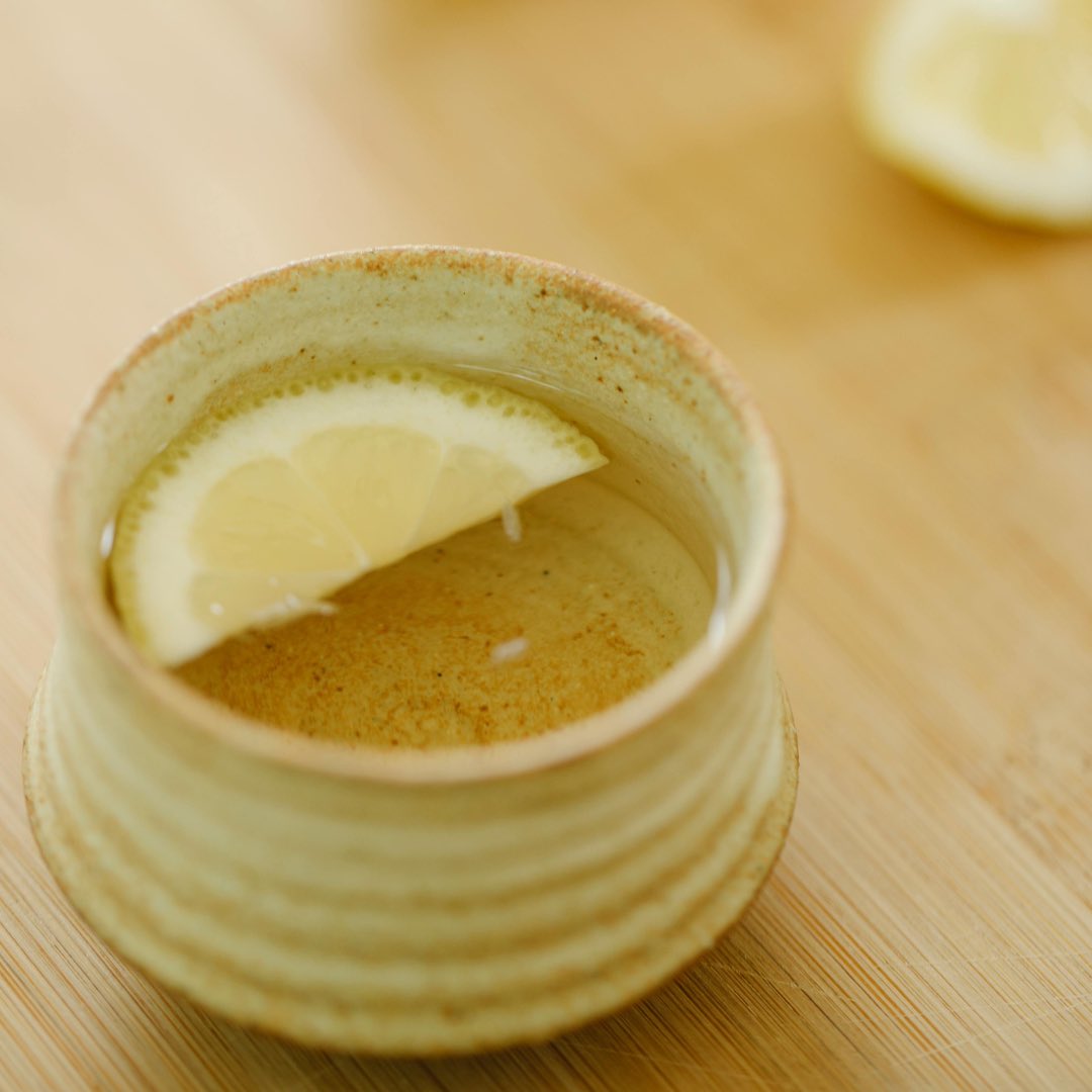 The air filled with a refreshing citrusy scent, mingling with the earthy notes. The aroma of the tea swirling around us✨