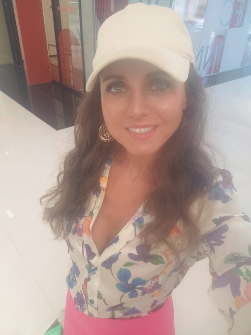 🌺🏵🌷🌻🌸🌼 #silviabianco 📸 #dubai #friday https://t.co/vxT1Oo8QP7<a href="/tag/silviabianco"class="tags">#silviabianco</a><a href="/tag/dubai"class="tags">#dubai</a><a href="/tag/friday"class="tags">#friday</a>