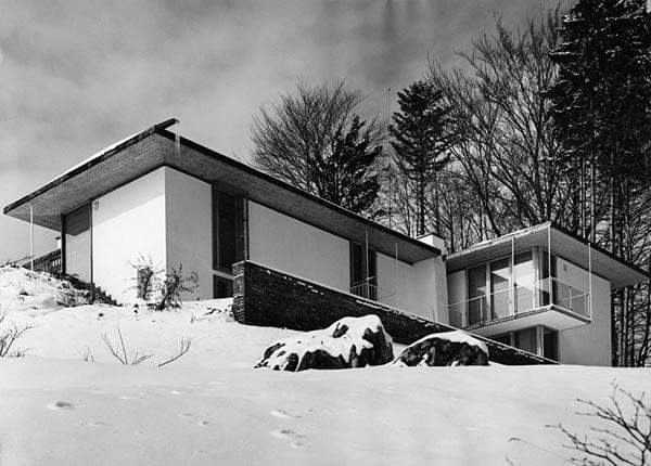 areasvellas's tweet photo. Wohnhaus Ludwig Erhard, Gmund am Tegernsee, 1954/55. 
Archiv Die Neue Sammlung - Design in der Pinakothek der Moderne, München
Sep Ruf
#architecture #arquitectura #SepRuf #Ruf https://t.co/zcmwSl12gJ