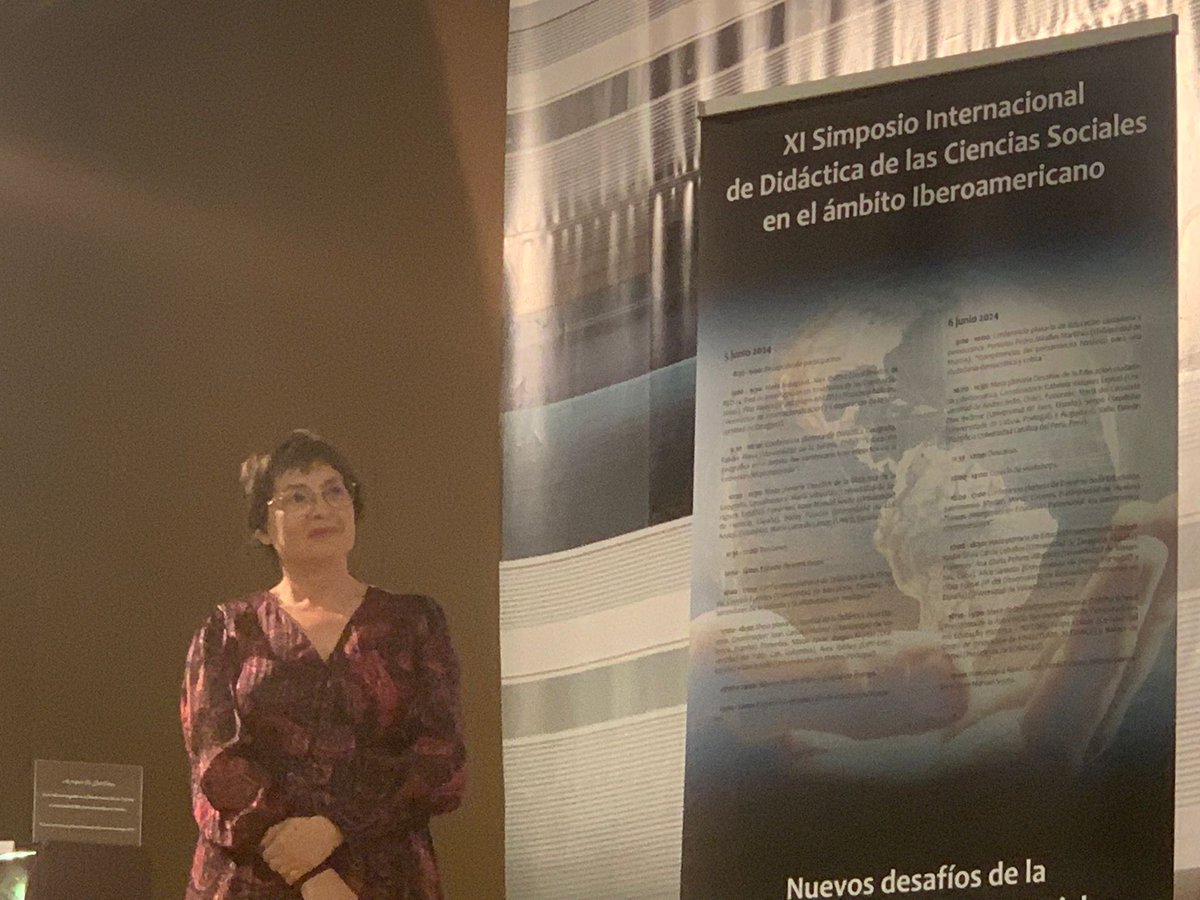 proyectohedipa's tweet photo. Termina el #XISimposioZaragoza con el homenaje a cuatro grandes de la #DCCSS como Xose Manuel Souto, Roser Calaf, Jesus Estepa e Isidoro Gonzalez @Rivero_MPilar @ARGOSZARAGOZA @CIFICEunizar @unizar https://t.co/99BuoEpkyj