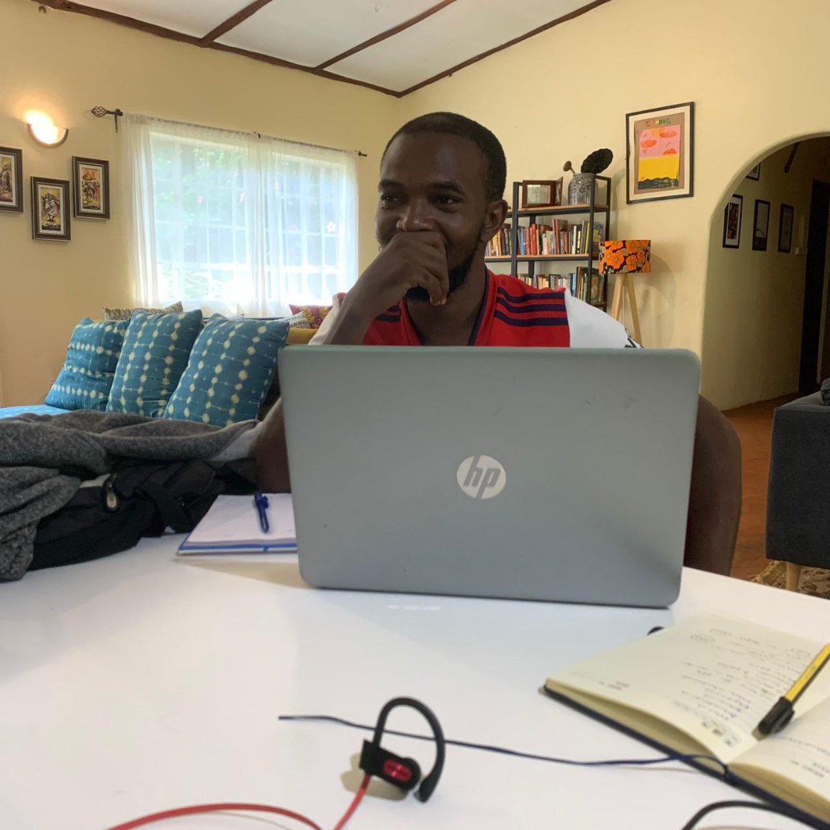 tustawi's tweet photo. Collaborating and creating! Team meeting moments from last week. 

#teamwork #tustawi https://t.co/VKJoxBsuoh