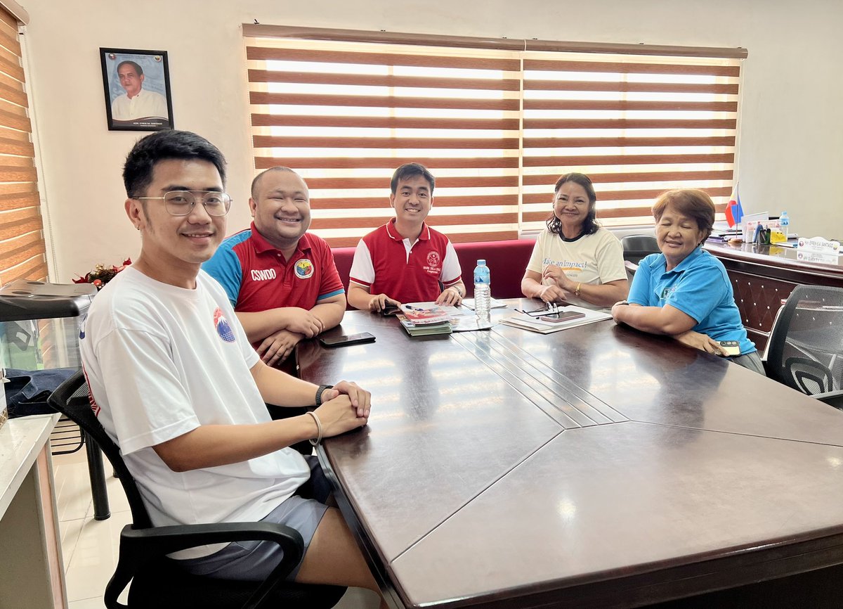 MarkkkAngelo's tweet photo. Productive meeting with our dynamic BCPC personnel, SK and VCCPC Focal Person Sir Twiggy Gadiano. Exciting collaboration on the works to protect and strengthen the welfare of our children.
#NeverTooYoungToLead
#KagawadMDC #KonsiChe https://t.co/SlMLakiYHJ