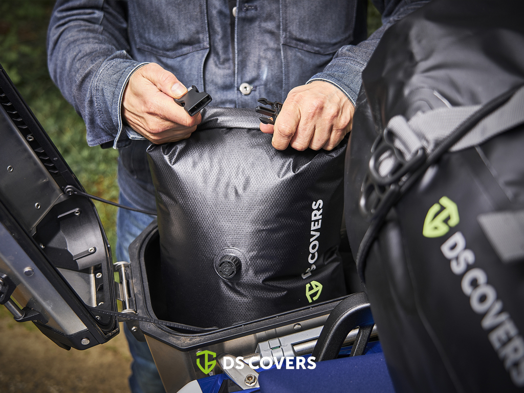 dscovers's tweet photo. Are you planning your motorcycle vacation? Recently, we introduced a line of durable, waterproof motorcycle travel bags.

Check our website : https://t.co/UaD8E0WSpV

#dscovers #protectingyourpassion #motorcycletravel #motorcycletouring #bmwadventureriders #motorcycleadventures https://t.co/TM4amPTNMO