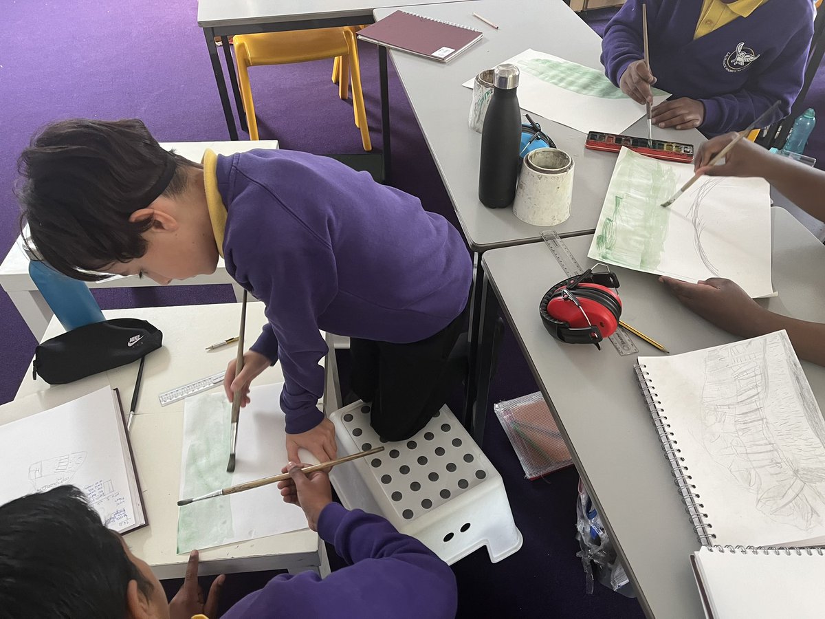 Developing our mixed media pictures! Our session called for colour washes with watercolours. Beautiful work 🎨 <a href="/HeadLHS/">Head@LauranceHaines</a> <a href="/LHS_Watford/">Laurance Haines School</a> <a href="/MissDosSantos1/">Miss Dos Santos</a>