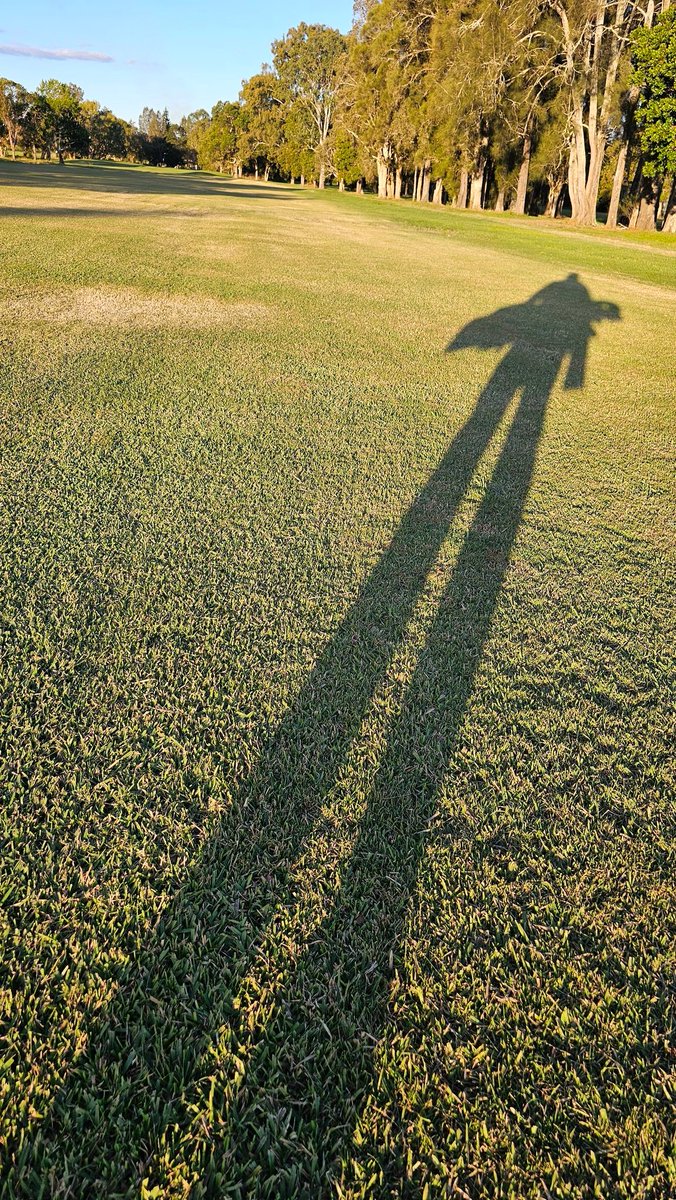 mullumgolf's tweet photo. Friday arvo golf. Shadows are long, smile is wide! 😃🏌‍♂️ https://t.co/nZQ2nEwjmh
