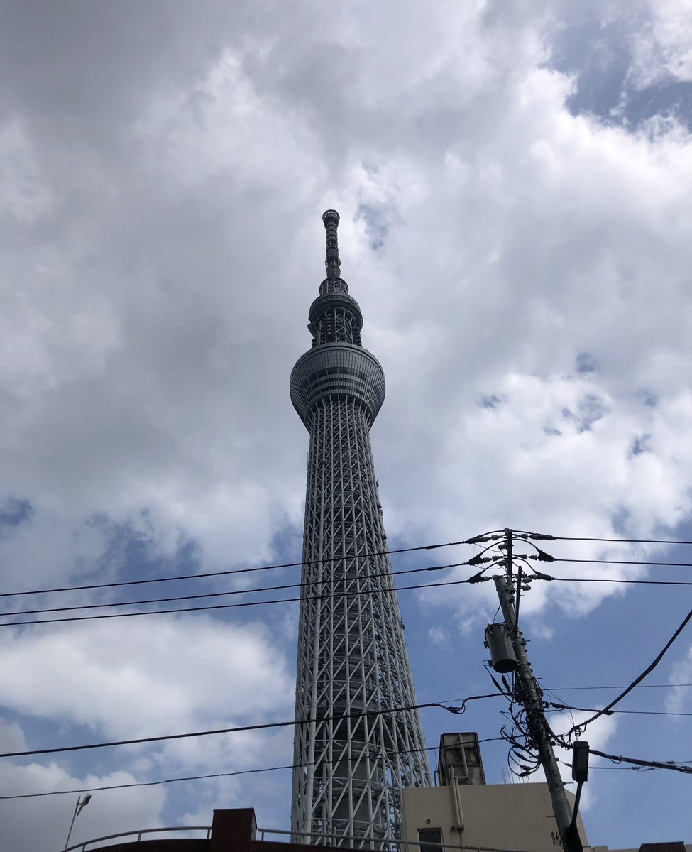 kameseitai's tweet photo. スカイツリーのようにピーン��
背すじを伸ばして、いきましょう！

姿勢大事です。

もしスカイツリーが曲がっていたら、、、
倒れちゃうかも💦

それと同じで
人間もしっかり立って、歩くには、
背すじをピーンとしていなければ
いけません。

そんな体作りのお手伝いをするのが
かめ整体院です^_^ https://t.co/e9U0FF5Obu