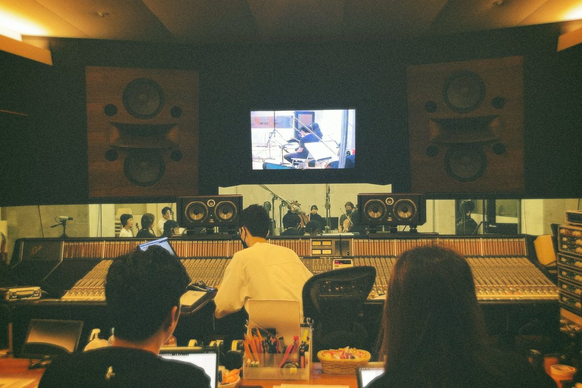 今日はSound Cityで15時間の録音中です！
<a href="/takashi_ohmama/">Takashi Ohmama (大間々 昂)</a> <a href="/moyukanazaki/">Moyu Kanazaki</a> <a href="/retz_kuzenkov/">Retz Kuzenkov</a>