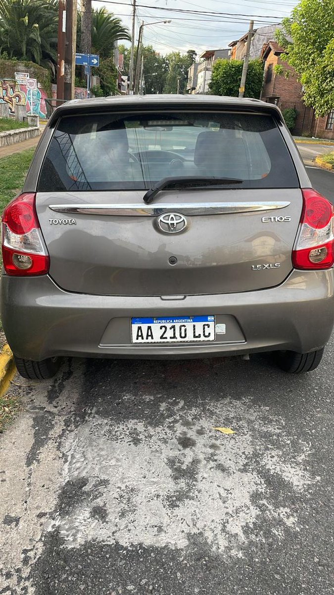 Ariel_Lobru's tweet photo. ROBADO ANOCHE 06/06 20hs
Zona Ramos Mejia, Lamadrid al 100.
2 ladrones armados apuntaron a un amigo q venia con su hijo y sobrina, menores de 10 
Ramos zona liberada
@C5N @cronica @todonoticias @canal26noticias @Kicillofok @FerEspinozaOK 
#inseguridad #RamosMejía #lamatanza # https://t.co/zpRNGRJU6o