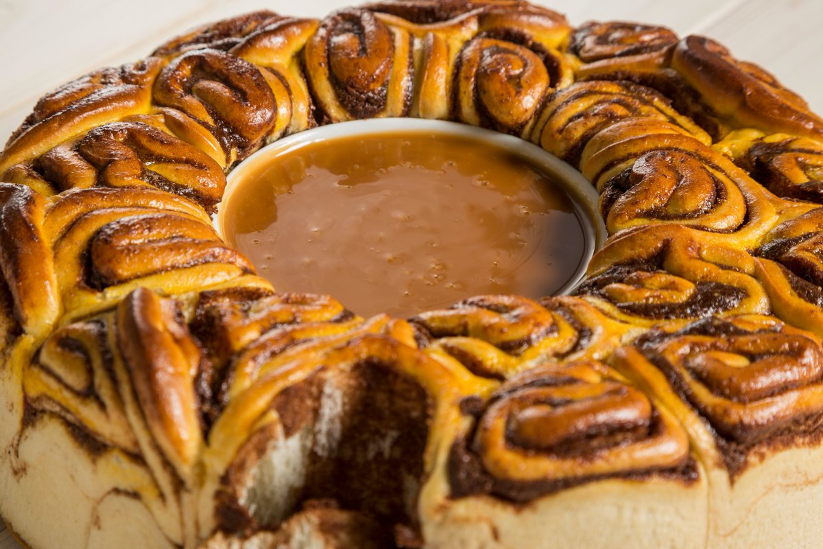 Whether it's tarts, cinnamon rolls or hot cross buns, our range of glazes will give your sweet bakes a long-lasting glossy finish.

The full range is also suitable for vegetarians and is gluten-free - find out more here 👉 macphie.com/product-catego…