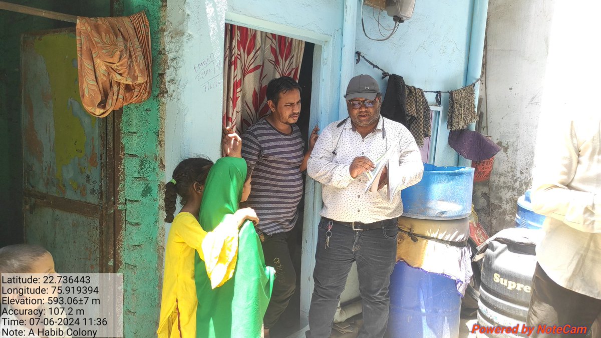 वार्ड 39 A हबीब कॉलोनी में मॉड्यूल के माध्यम से डेंगू मलेरिया के बारे में समझाया एवं लार्वा चेक किया 
#MalariaFreeIndia
#EMbed2EndMalariya
<a href="/nvbdcpmohfw/">nvbdcp-mohfw</a>
<a href="/Embed/">Embed</a> @HimanshuJayswar
<a href="/Familyhealth/">familyhealth</a>
<a href="/Sksomya/">Som Sharma</a>
<a href="/rajesh_amh/">Rajesh Mishra</a>
<a href="/Avdheshsingh_/">Avdhesh Singh</a>
<a href="/Daulat780Patel/">Daulat Patel</a>
<a href="/AryaPhoolwati/">PHOOLWATI ARYA</a> <a href="/santoshbhargav2/">Dr. Santosh Bhargava</a>