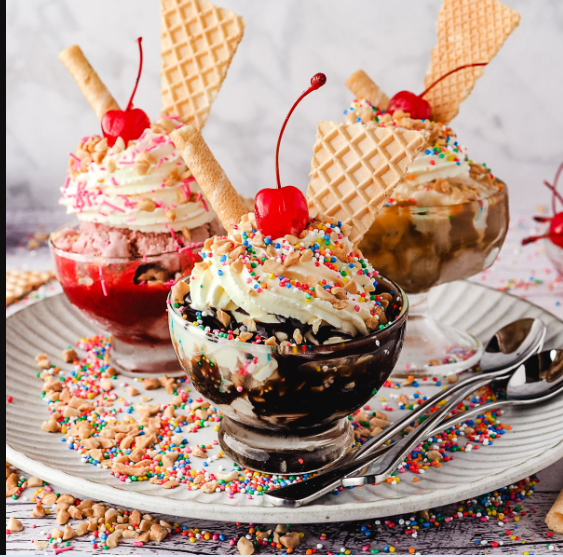 simpledecornmor's tweet photo. Happy June 7, 2024!!  Go get a sundae and keep cool!! Our server is not working!!  Not sure if we will be back. This is https://t.co/gCsME75W7c https://t.co/drUOx5GSml