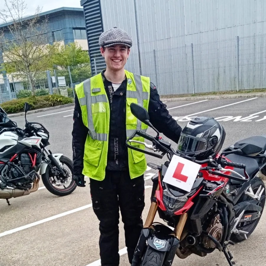 ARTMCTraining's tweet photo. So many A2 passes lately! Well done Daniel😎
Remember, the @hondaukmotorcycles 'Step-Up' offer for £500 off a new bike is applicable to anything over 125cc, (so A2 bikes more than qualify!)
For info, contact us on 01293 413 330📞
#artmct #phmotorcycles #hsom #stepup #honda https://t.co/3wBhXeHM5e