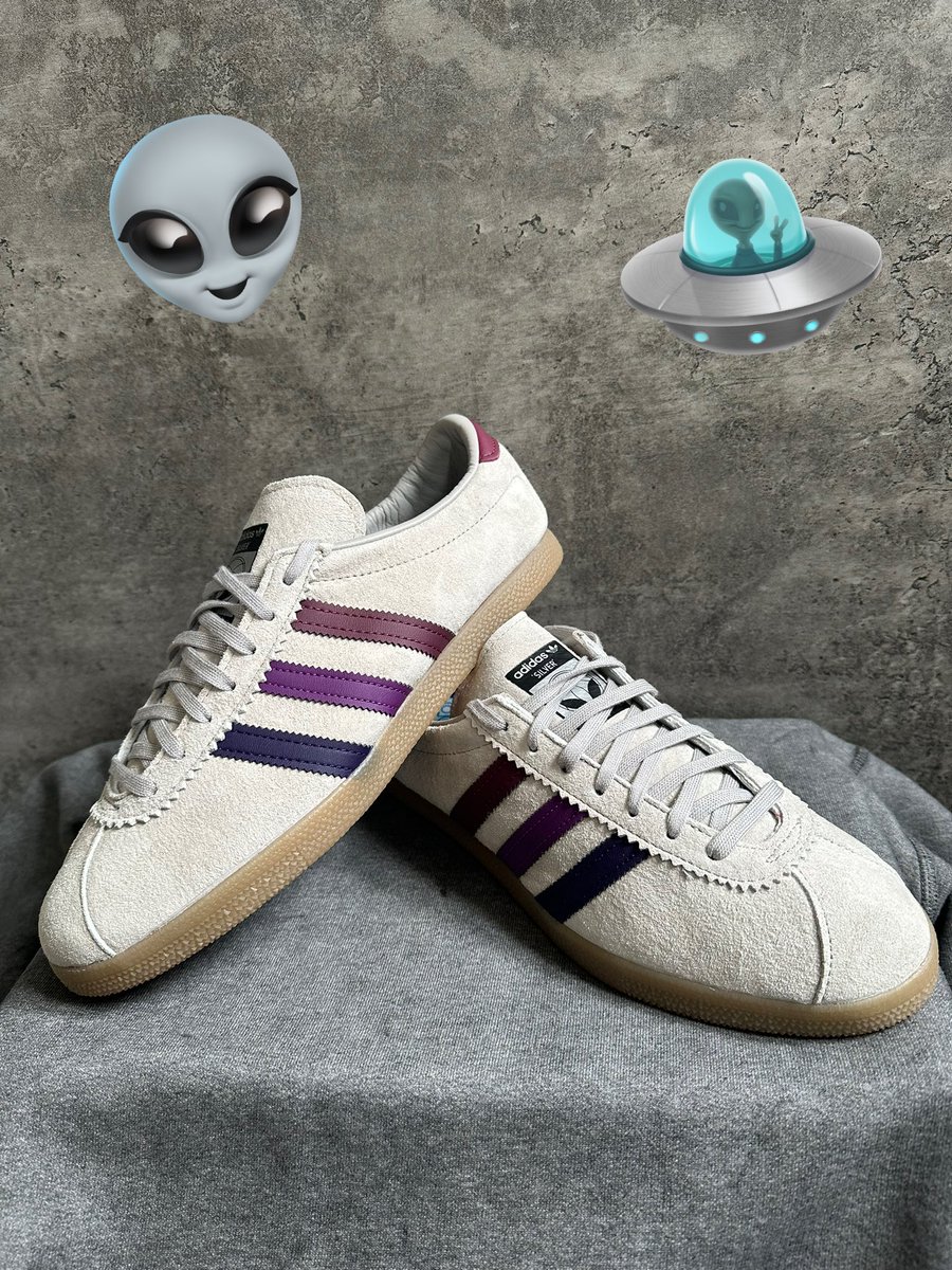 iskillcorn's tweet photo. adidas state series Nevada (silver) secret reversible UFO footbed! @adiadidas #adidas #stateseries #nevada #area51 https://t.co/70lqMAwnUi