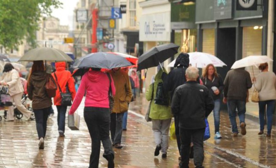 The Met Office is Gaslighting Us With its Claim that Our Damp and Chilly May Was “Warmest on Record”

Weatherwise, it has been a rubbish May. And it has been an abysmal spring. It has been cold and wet. And everyone knows it. 

But according to the Meteorological Office, the U.K.