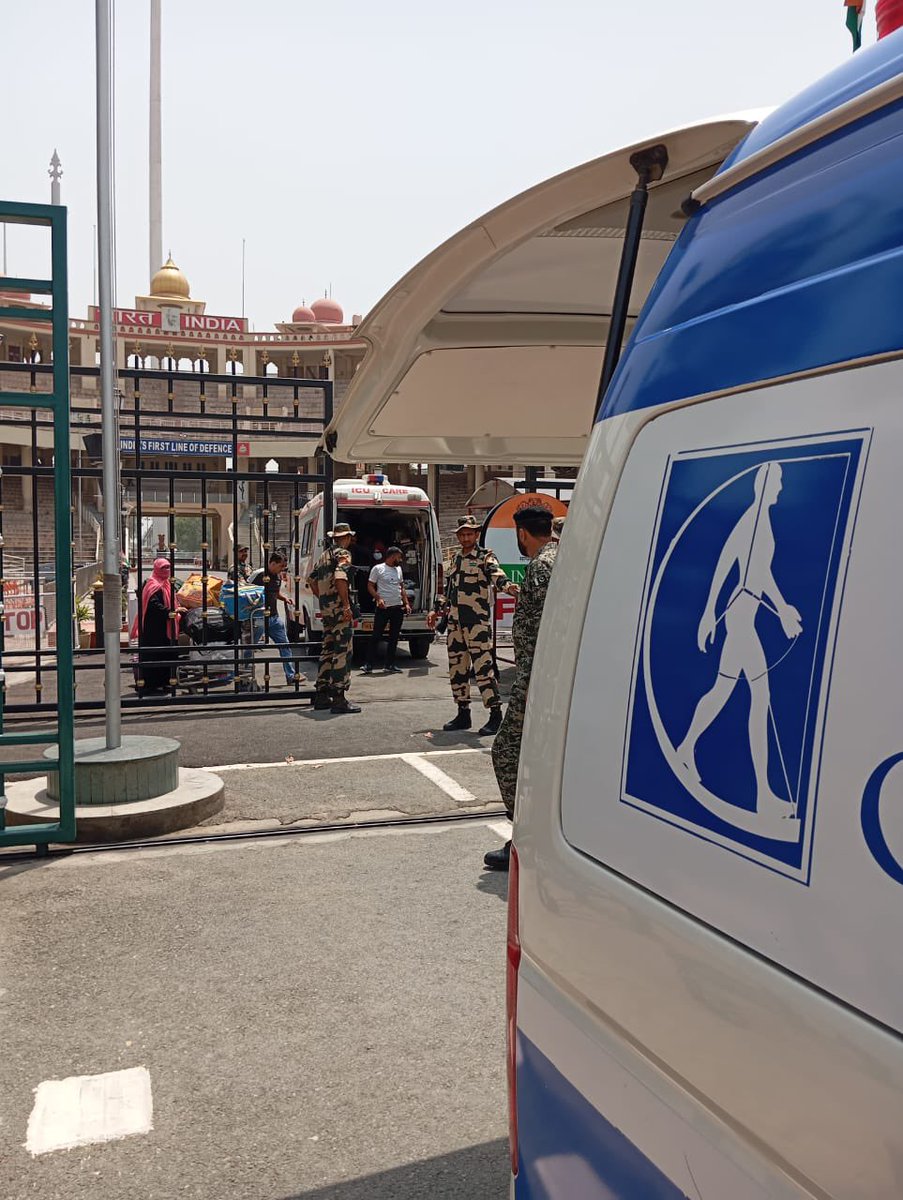 The Chughtai Lab Ambulance service is designed to safely transfer critically ill patients between hospitals and even cities. We routinely transfer patients between Lahore, Karachi, Peshawar, Islamabad, and Quetta. 

Recently we received a patient from India at the Wagah Border,
