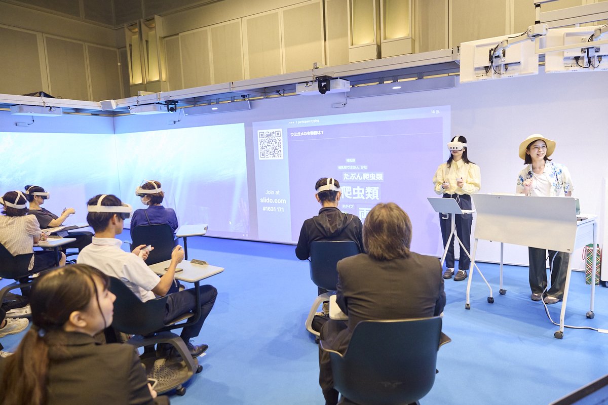 NEE_japan_1996's tweet photo. \#NEE2024 の様子をお届け/
【FUTURE CLASS ROOM® LIVE】
『VRでバカンスへ出かけよう!
〜VRを使った授業運用・空間づくりのアイデア〜』
https://t.co/fjR1OWABmb
#教育セミナー #教育展示会 #NEWEDUCATIONEXPO #フューチャークラスルーム #FUTURECLASSROOM #先生 https://t.co/m2hekBJPiT