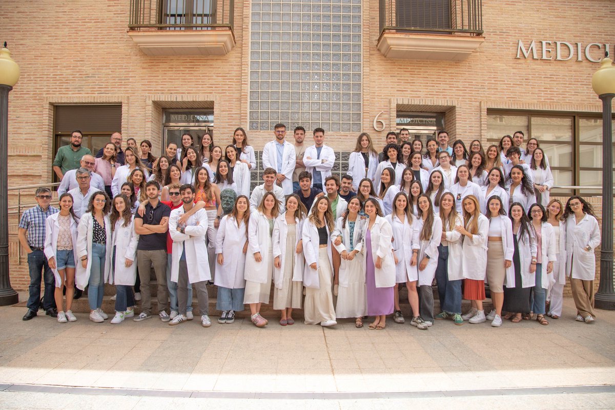 🩺Hoy termina una época en la vida de nuestros nuevos médicos <a href="/UCAM/">UCAM Universidad</a>
pero les espera un camino lleno de experiencias y aprendizaje.

¡Enhorabuena a nuestros alumnos de 6° del Grado de Medicina!

#medicina #ucam