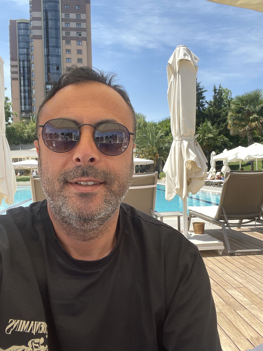 fohcuges's tweet photo. Bu yazı kendime ayırıyorum 😊
45 yıllık ödülüm olsun kendime😁
Sıfırlıyorum kendimi her anlamda😉Yeni kağıt kokusu gibi tertemiz sayfamda başlığımı attım  
Satırları yarınlarda olacak 
inşallah 🙏 😊😎🙋‍♂️ https://t.co/CaRPFcseOx