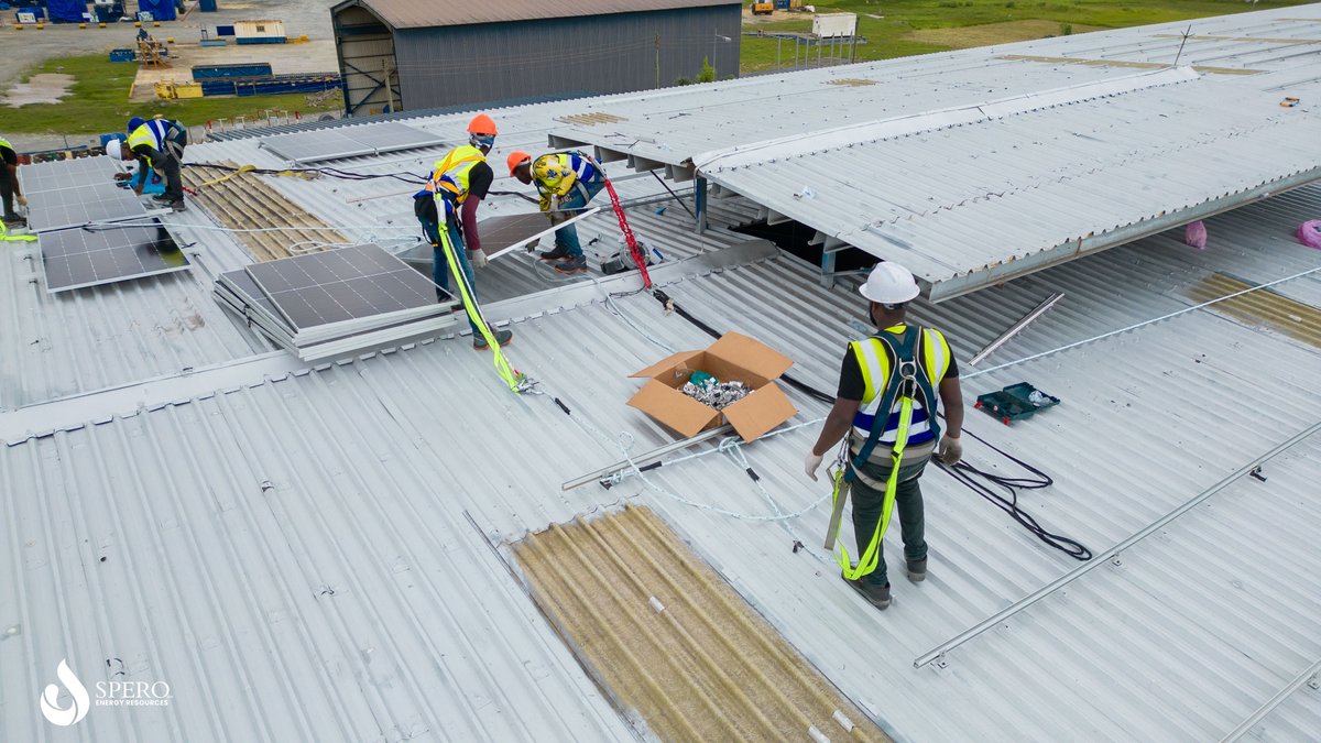 Speroenergy's tweet photo. At @spero_energyresources , accuracy is our top priority during every solar installation. Trust our expert team to deliver flawless installations, bringing you efficient and sustainable energy solutions.

#solarinstallation
#precision
#accuracy
#renewableenergy https://t.co/MUqzdgBHXo