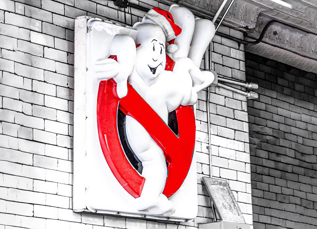 kuriosetage's tweet photo. Schon gewusst? 👻👻👻 Seit 2016 feiern Fans der US-amerikanischen Fantasy-Komödie Ghostbusters den 8. Juni als internationalen Ghostbusters Day. #GhostbustersDay #Ghostbusters #8juni #kuriosefeiertage
https://t.co/kp3TiOkPIG https://t.co/BDWsP98NPm