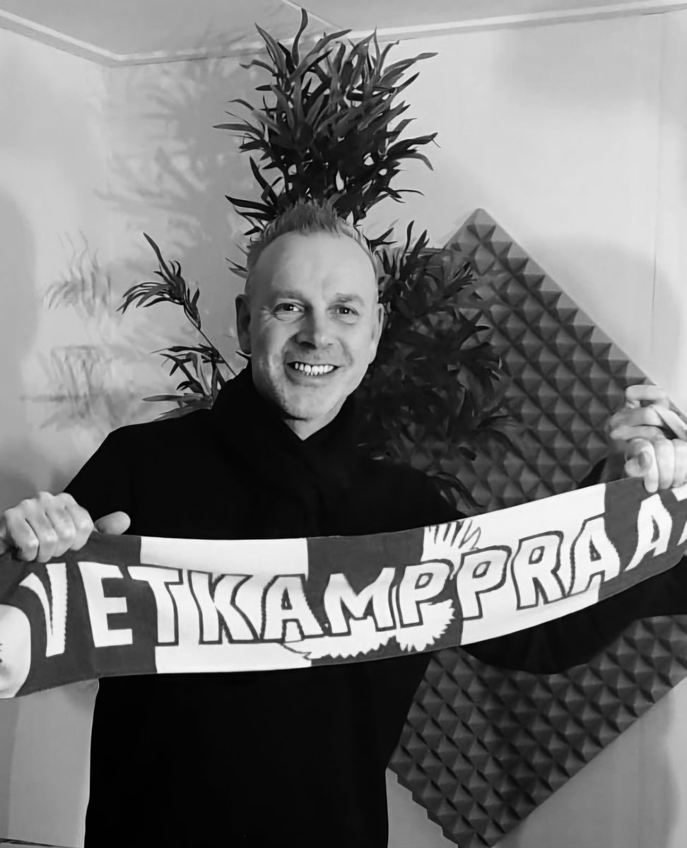 Even geschokt als verdrietig door het overlijden van grootaandeelhouder Kees Vierhouten. Onze gedachten gaan bovenal naar zijn nabestaanden. Een grootaandeelhouder die nergens te groot voor was. 💔💛