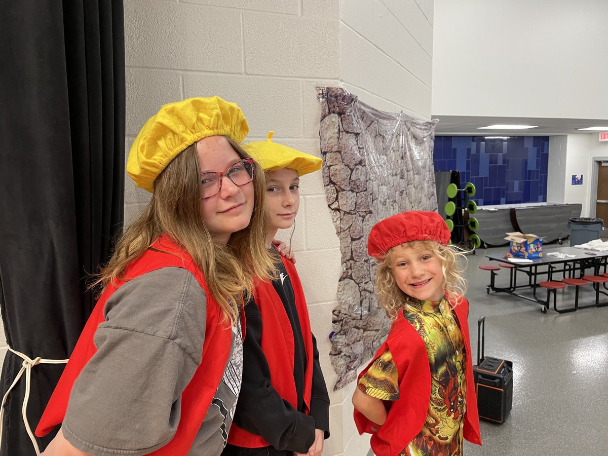 jclickful's tweet photo. Getting Ready for MSDWT Musical Theatre Show for Summer Enrichment Camp 1 at Clearwater! 45 Actors and 5 staff! ⁦@msdwt⁩ https://t.co/Bub9uoRcGZ